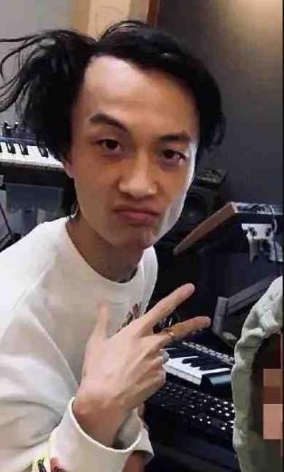 罗鹏前女友爆料视频,揭秘昔日恋情背后的惊人真相 第3张 罗鹏前女友爆料视频,揭秘昔日恋情背后的惊人真相 第3张